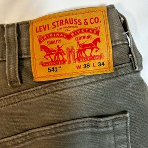 Men's Levi’s 541s Olive Green 38X34 Tall